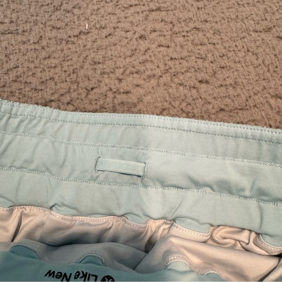 Lululemon Track That Short 5"Blue Glow Size 6 - Picture 6 of 8